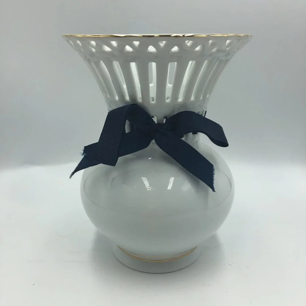 Vintage Formalities by Braun Bros White Lattice Tabletop Indoor Decorative Vase